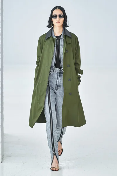 Look 18